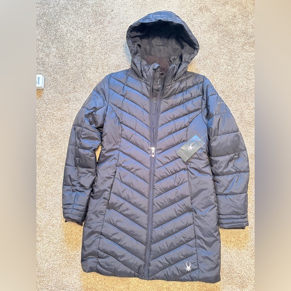 Women’s Spyder Winter Jacket - Picture 1 of 8